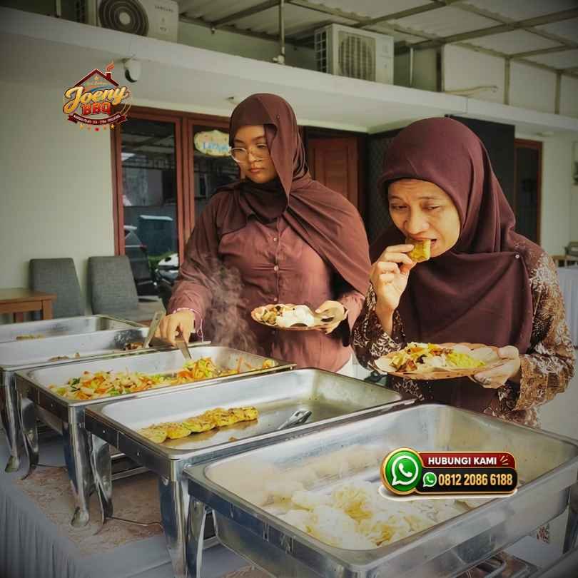 Kambing Guling Buah Batu